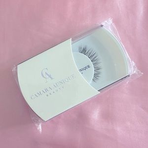 Camara Aunique Beauty Mary Lash